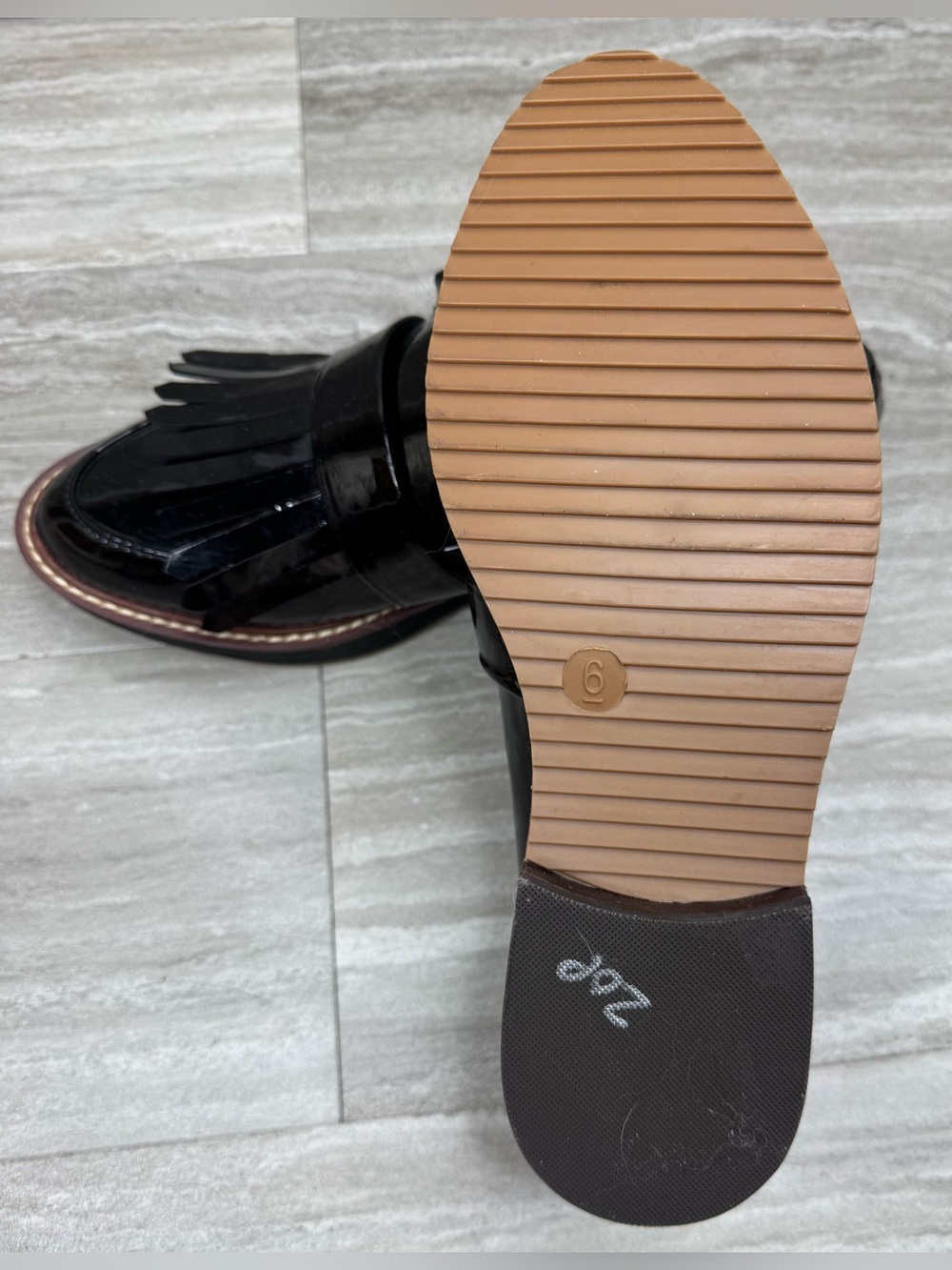 NEW American Eagle Outfitters Black Patent Platform Tassel Loafers Size 6 - Picture 13 of 14